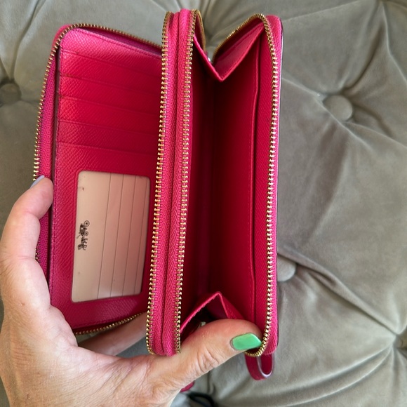 Pink Coach wallet double zip - Picture 3 of 5